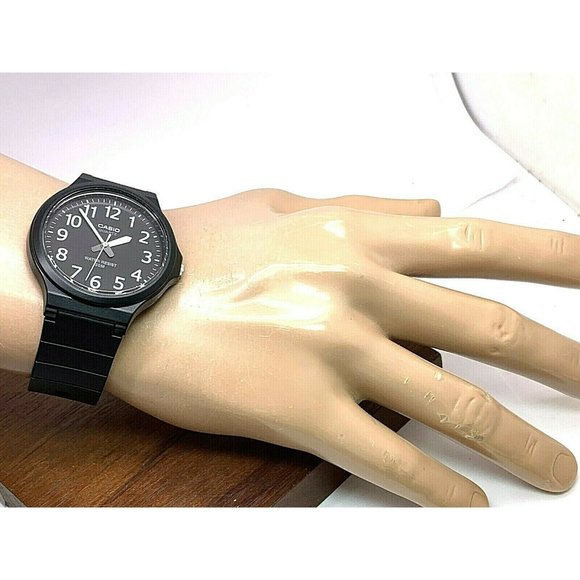 Casio Men's Watch MW240-1B Analog Quartz Black Dial 40mm Rubber Band 1330 - Picture 5 of 13